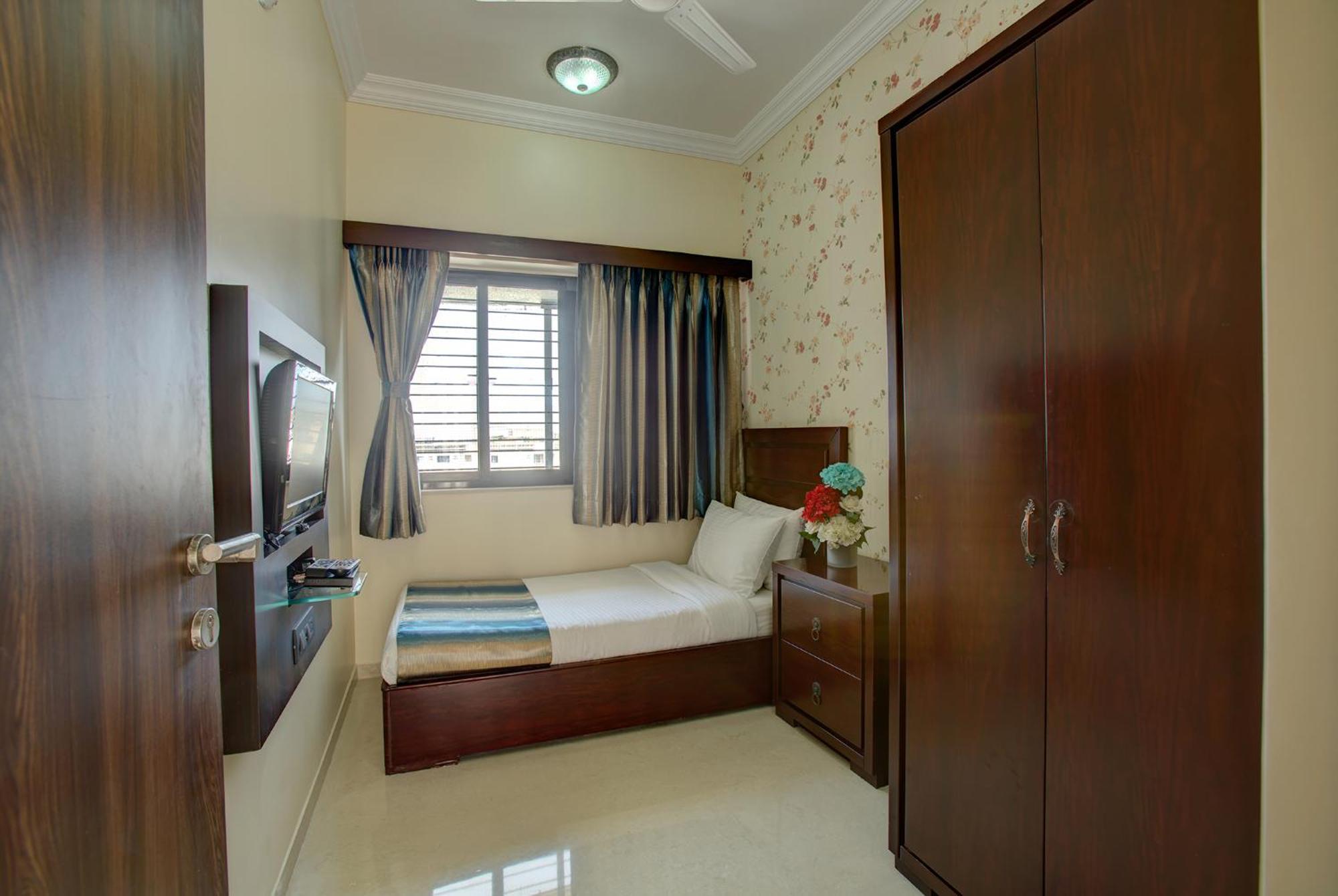 Hotel Lalco Residency Bombay Exterior foto